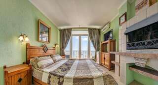 Гостевой дом Мини-отель Рубензон Утес Улучшенный двухместный номер с 1 кроватью и видом на море-1
